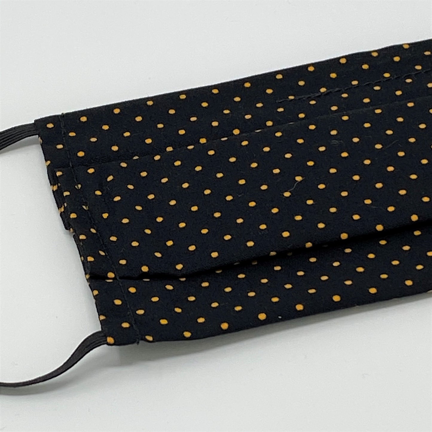 Polka Dot Black Pleated Face Mask