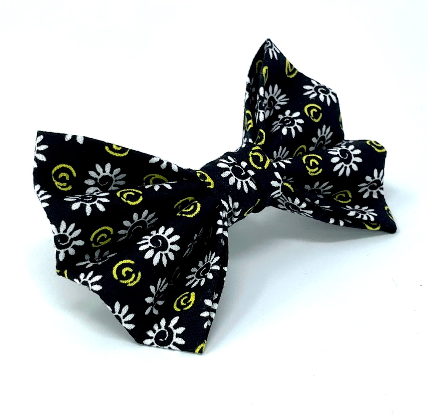 Daisy Swirl Dog Bow