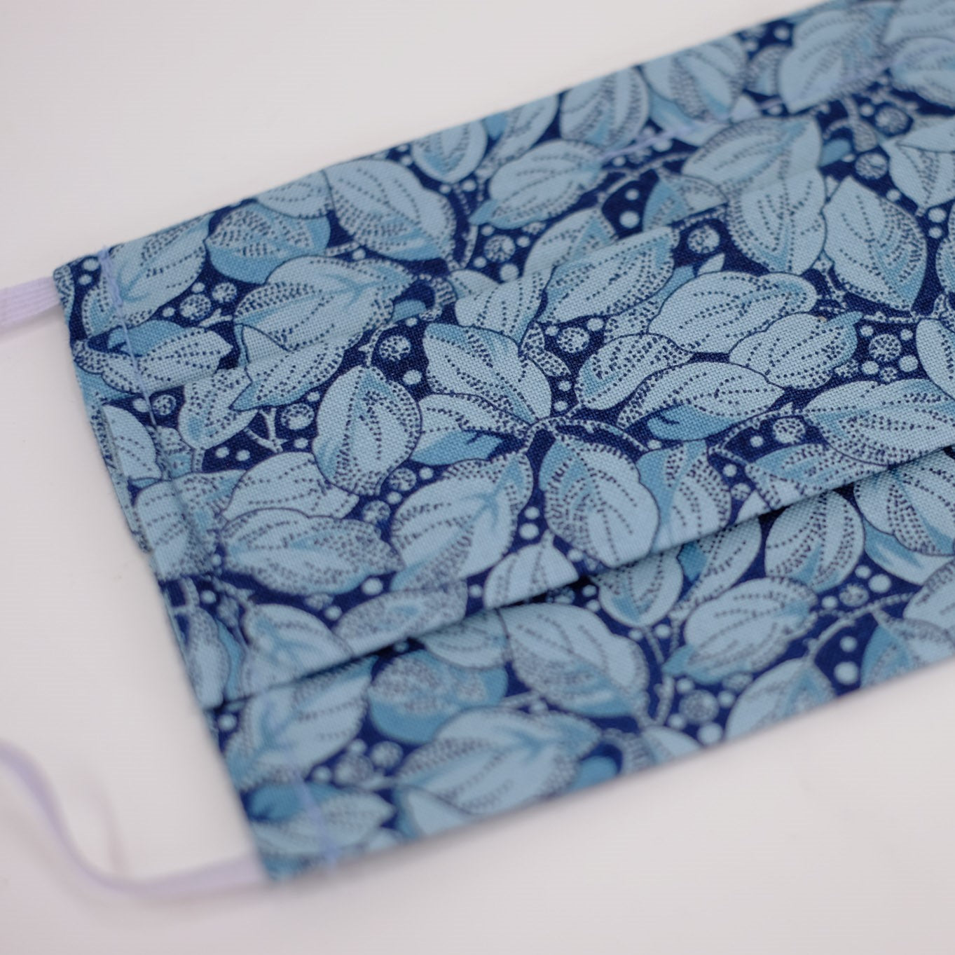 Serene Pleated Face Mask