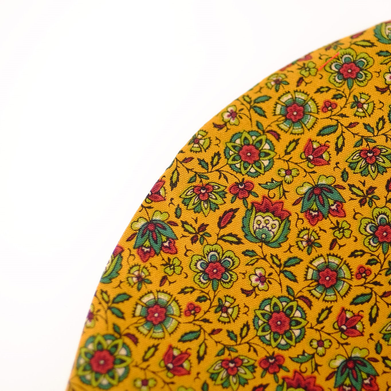 Thistle Reversible Fitted Face Mask