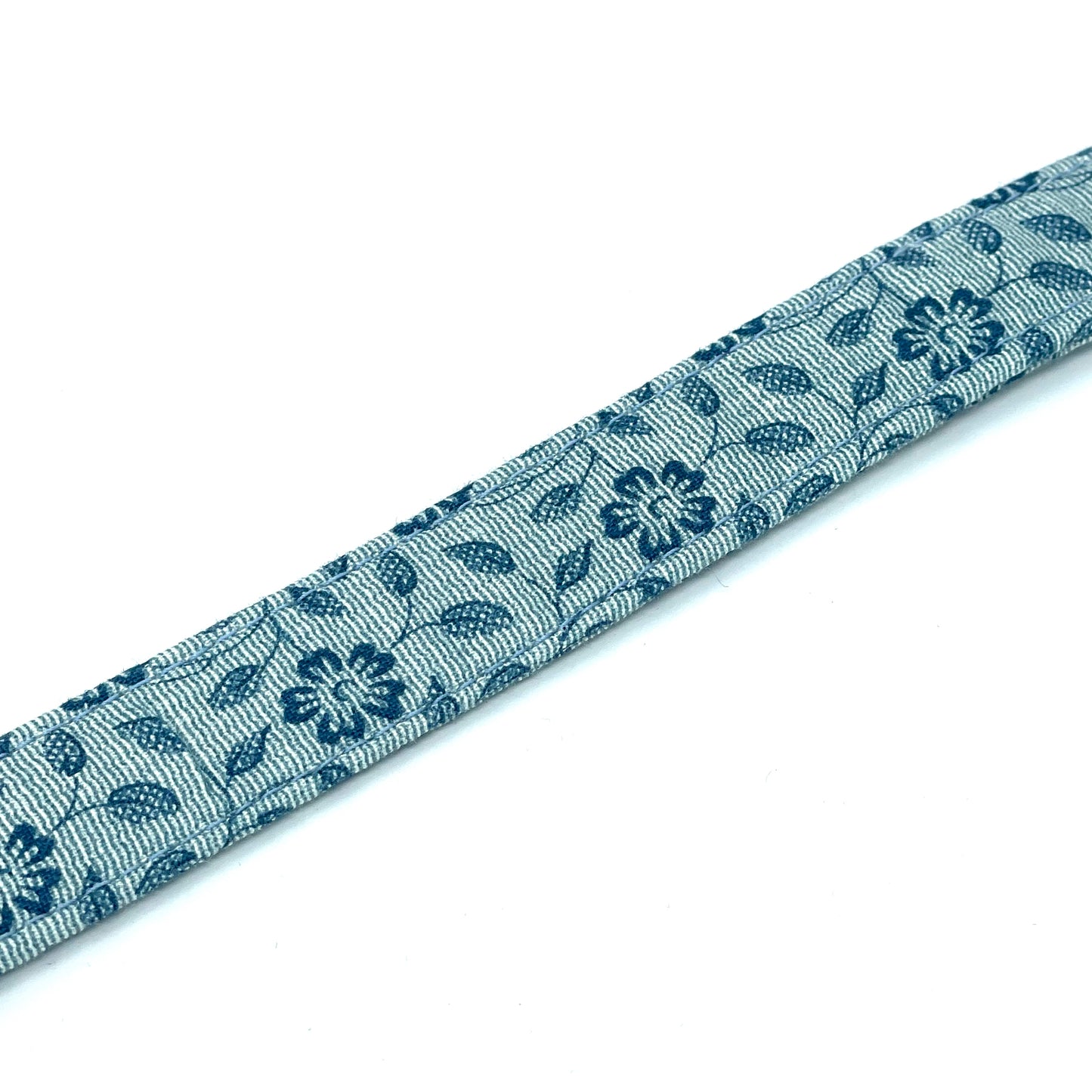 Denim Delight Dog Collar